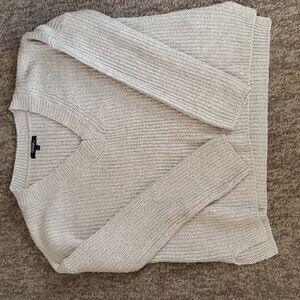 Ladies sweater size medium (4 for $20)